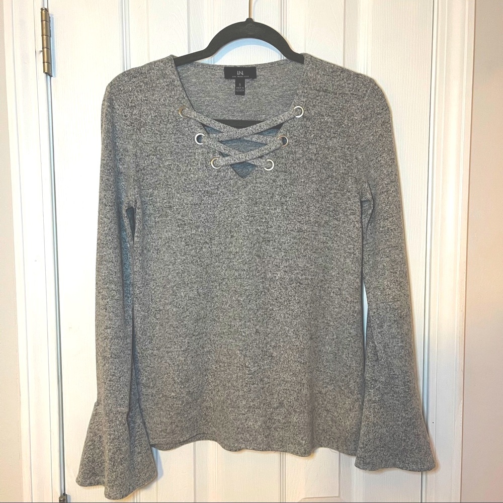 I.N.SAN FRANCISCO Heather Grey bell sleeve sweater